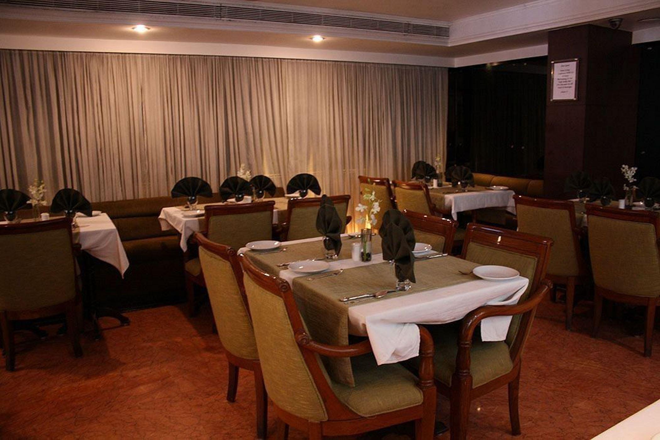 Hotel Bawa International Mumbai Restoran gambar