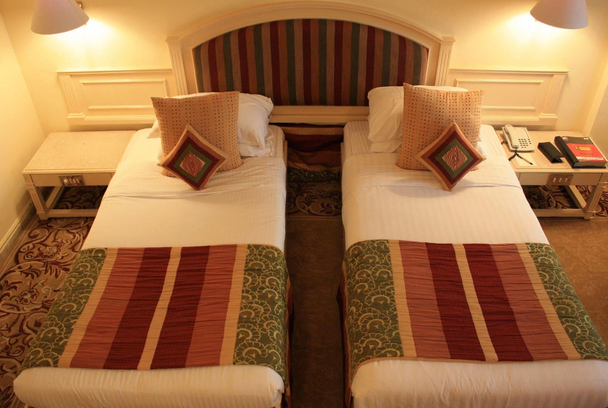 Hotel Bawa International Mumbai Luaran gambar